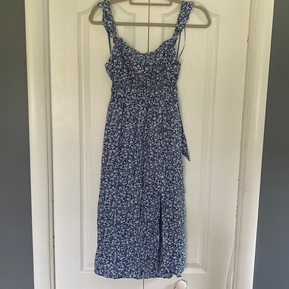 Pink Lily Blue Floral Summer Dress